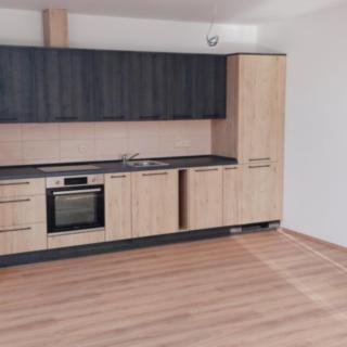 Pronájem bytu 3+kk 92 m² Choryně