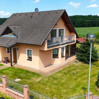 Prodej rodinného domu 120 m² Dlouhý Újezd