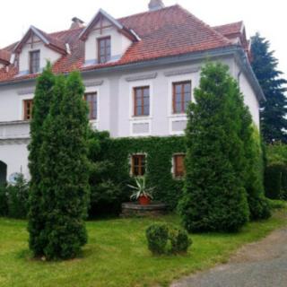 Prodej rodinného domu 1550 m² Chudenice