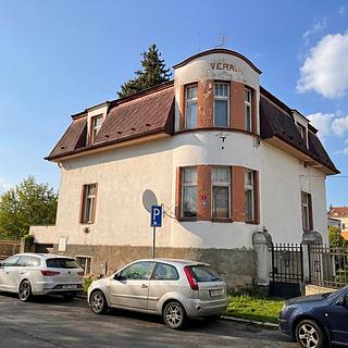 Pronájem bytu 2+1 80 m&sup2; Klatovy