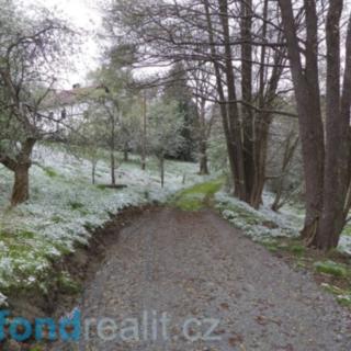 Prodej stavební parcely 2 520 m² Benešov nad Černou Kuří