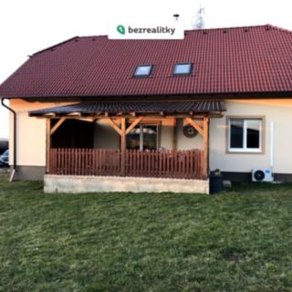 Prodej rodinného domu 135 m² Úžice Smrk