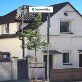 Prodej rodinného domu 146 m² Stříbrná Skalice, Pražská