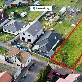 Prodej stavební parcely 1 871 m² Všetaty, Husova