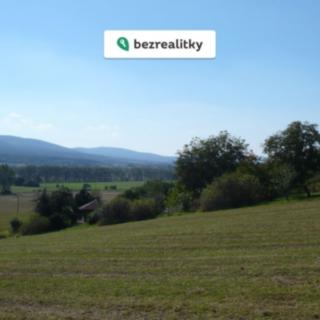 Prodej stavební parcely 1413 m² Nesvačily