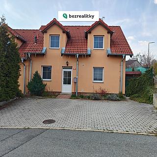 Prodej rodinného domu 102 m&sup2; Vinařice