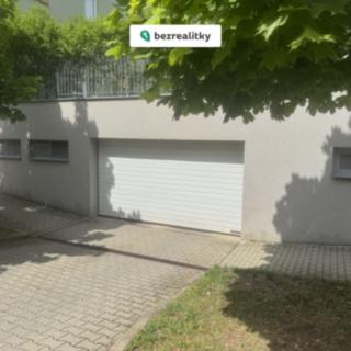 Prodej garáže 14 m² Brno, Chvalovka