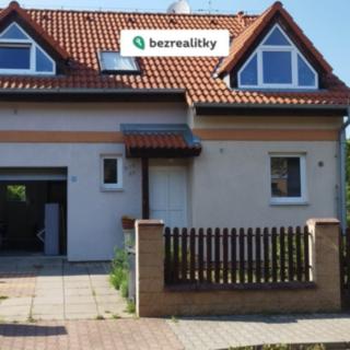 Prodej rodinného domu 160 m² Praha Satalice, Dany Medřické