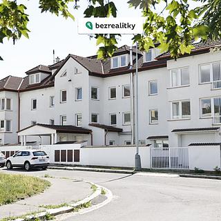 Prodej bytu 2+kk 54 m² Praha Libuš, Šatrova