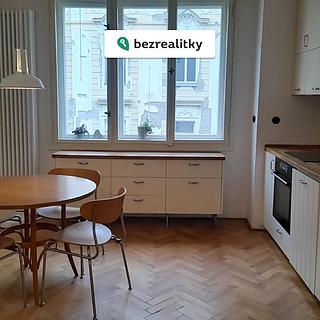 Prodej bytu 3+kk 73 m² Praha Smíchov, Vrázova