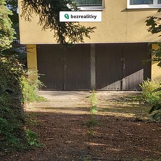 Prodej garáže 18 m² Praha Smíchov, U Mrázovky