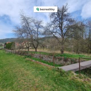 Prodej stavební parcely 713 m² Borač