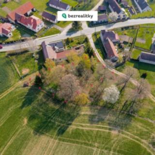 Prodej stavební parcely 939 m² Bohdaneč Prostřední Ves