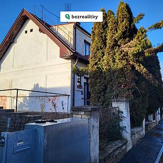 Prodej rodinného domu 70 m&sup2; Praha