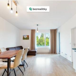 Prodej bytu 4+kk 98 m² Praha