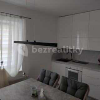 Prodej bytu 3+kk 48 m² Velemín Oparno, Opárno