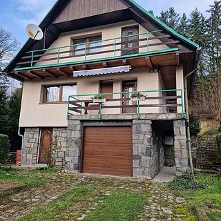 Prodej rodinného domu 210 m&sup2; Perštejn