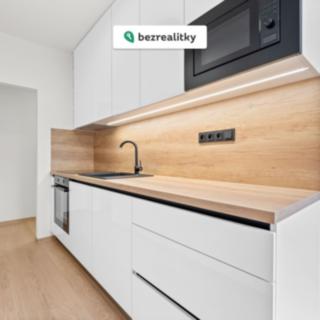 Prodej bytu 3+1 70 m² Kroměříž, Obvodová