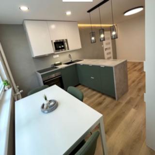 Prodej bytu 2+kk 43 m² Český Krumlov Plešivec, Sídliště Plešivec