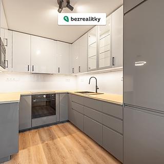 Prodej bytu 3+1 77 m² Praha