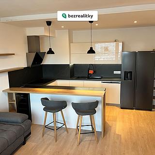 Prodej bytu 2+kk 49 m² Hostivice, Pšeničná