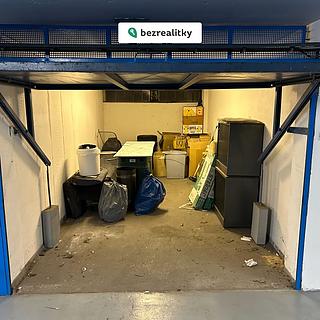 Prodej garáže 18 m&sup2; Praha