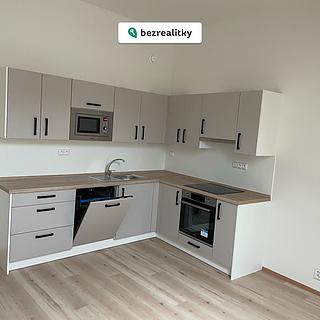 Prodej bytu 2+kk 61 m² Velvary, Chržínská