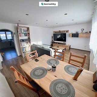 Prodej bytu 3+1 74 m² Frenštát pod Radhoštěm, Sídl. Beskydské