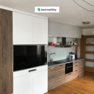 Prodej bytu 2+kk 47 m² Praha Holešovice, Komunardů