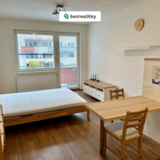 Prodej bytu 1+kk a garsoniéry 34 m² Praha Horní Měcholupy, Modenská