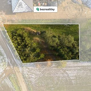 Prodej stavební parcely 653 m&sup2; Senožaty