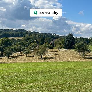 Prodej stavební parcely 5 276 m² Šárovcova Lhota