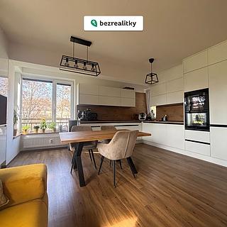 Prodej bytu 3+kk 96 m&sup2; Plzeň