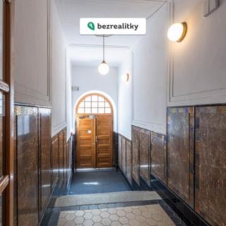 Prodej bytu 2+kk 70 m² Praha