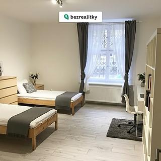 Prodej bytu 4+1 100 m² Praha