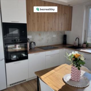 Prodej bytu 3+1 68 m² Sedlčany Třebnice