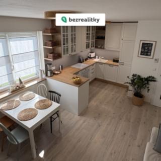 Prodej bytu 3+kk 78 m² Polerady