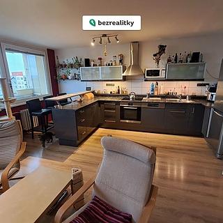 Prodej bytu 3+kk 70 m² Praha Petrovice, Rezlerova