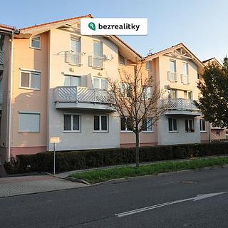 Prodej bytu 1+kk, garsoniery 38 m² Praha
