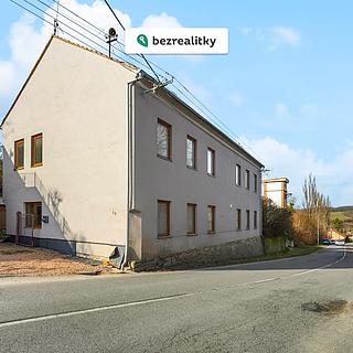 Prodej rodinného domu 250 m² Oslavany Padochov