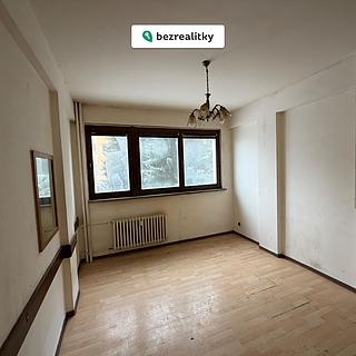 Prodej bytu 1+kk a garsoniéry 18 m² Praha Písnice, Na okruhu
