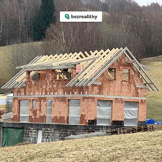 Prodej stavební parcely 2 377 m² Desná II, Pustinská