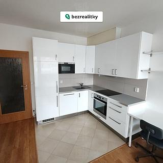 Prodej bytu 1+kk, garsoniery 29 m² Praha