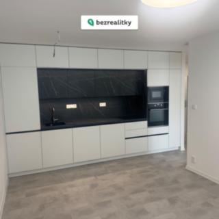 Prodej bytu 2+kk 40 m² Štětí, Obchodní