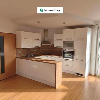 Prodej bytu 2+kk 57 m² Náchod Staré Město nad Metují, Okrová