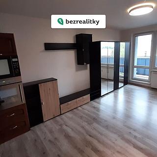 Prodej bytu 1+kk a garsoniéry 32 m² Karviná Fryštát, Karola Śliwky