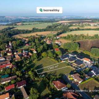 Prodej stavební parcely 1360 m² Hněvkovice