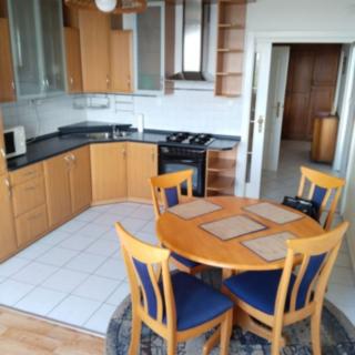 Prodej bytu 3+kk 84 m² Hradec Králové