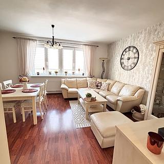 Prodej bytu 3+kk 76 m² Hustopeče, U Větrolamu