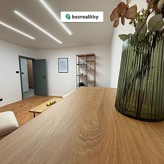 Prodej bytu 3+1 80 m&sup2; Břeclav